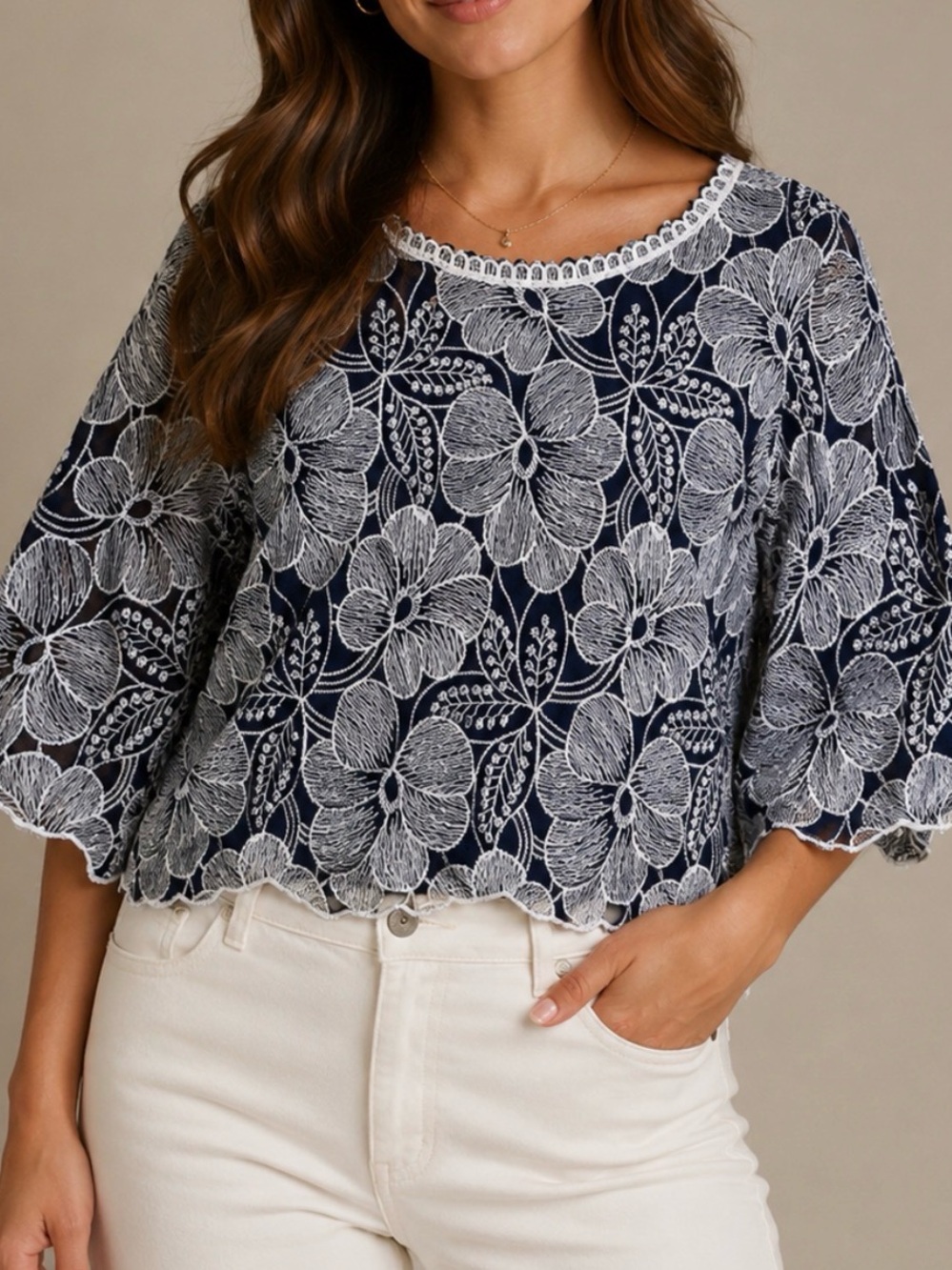 🧵SOLITAIRE, navy blue and white floral embroidered blouse Size XL